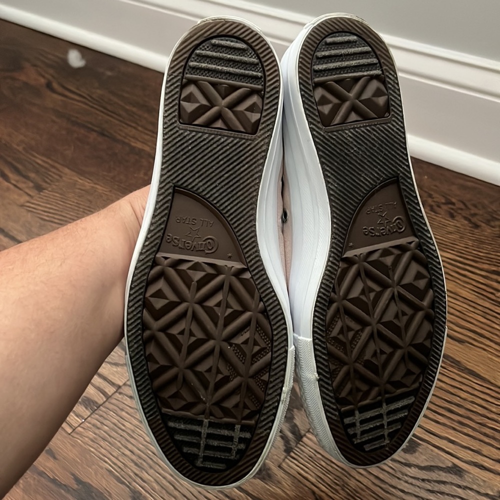 Converse - Picture 3 of 6